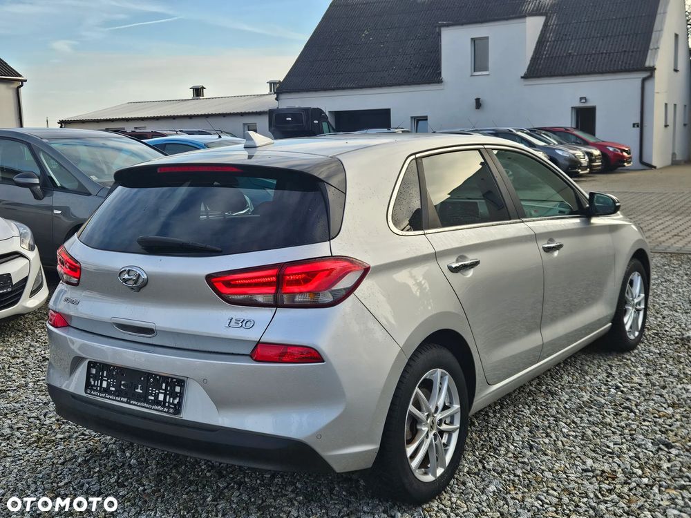 Hyundai i30 1.6 CRDI Intro Edition - 12