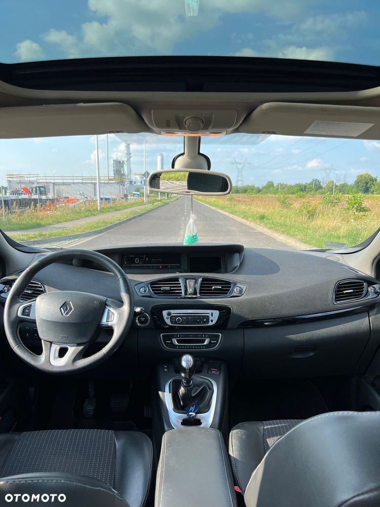 Renault Scenic - 22