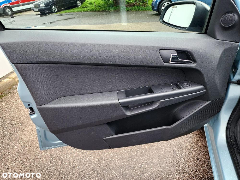 Opel Astra 1.4 Enjoy - 32