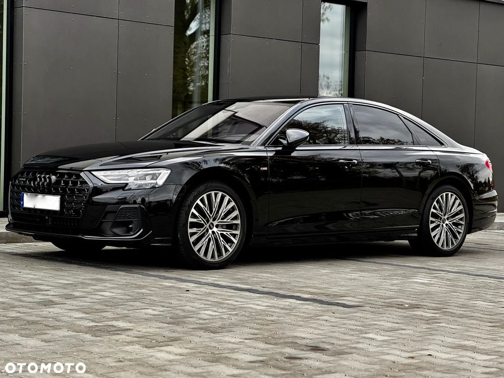 Audi A8 - 4