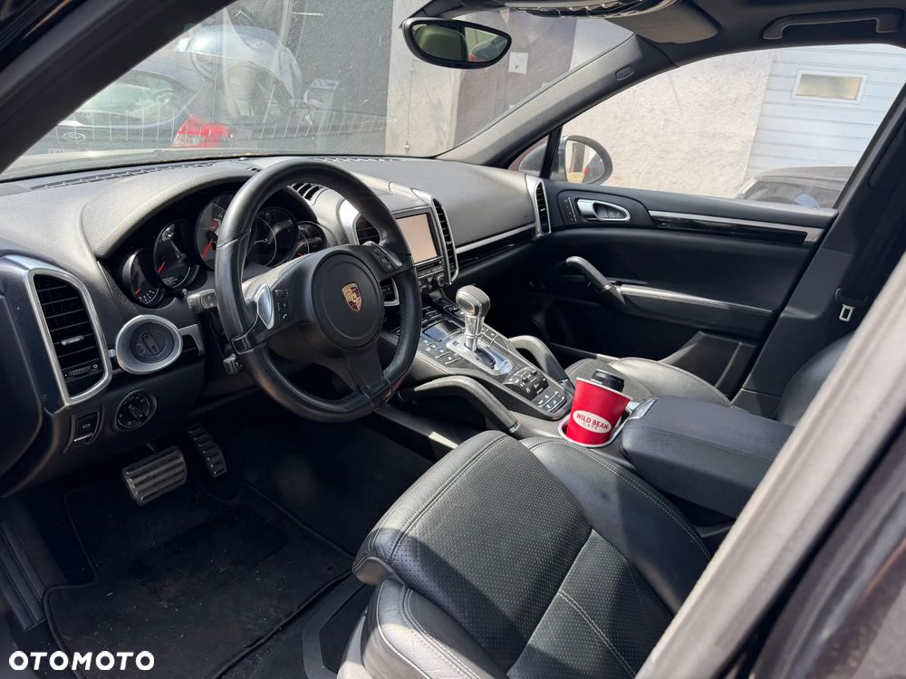 Porsche Cayenne S Diesel - 15
