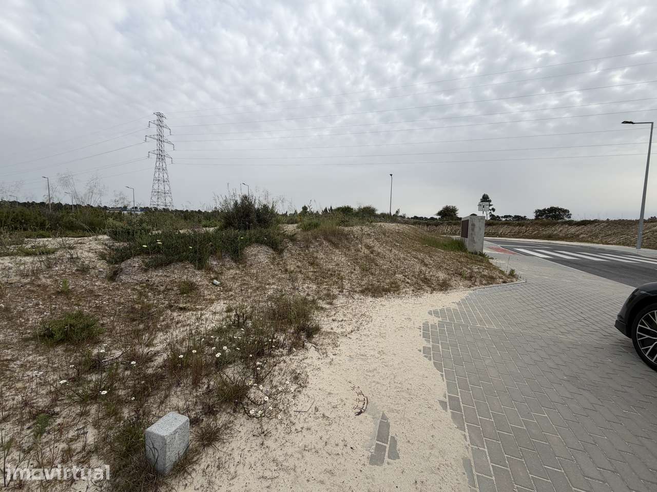 Terreno de gaveto 720m² em Belverde, com estudo lote mais alto da zona - Grande imagem: 3/6