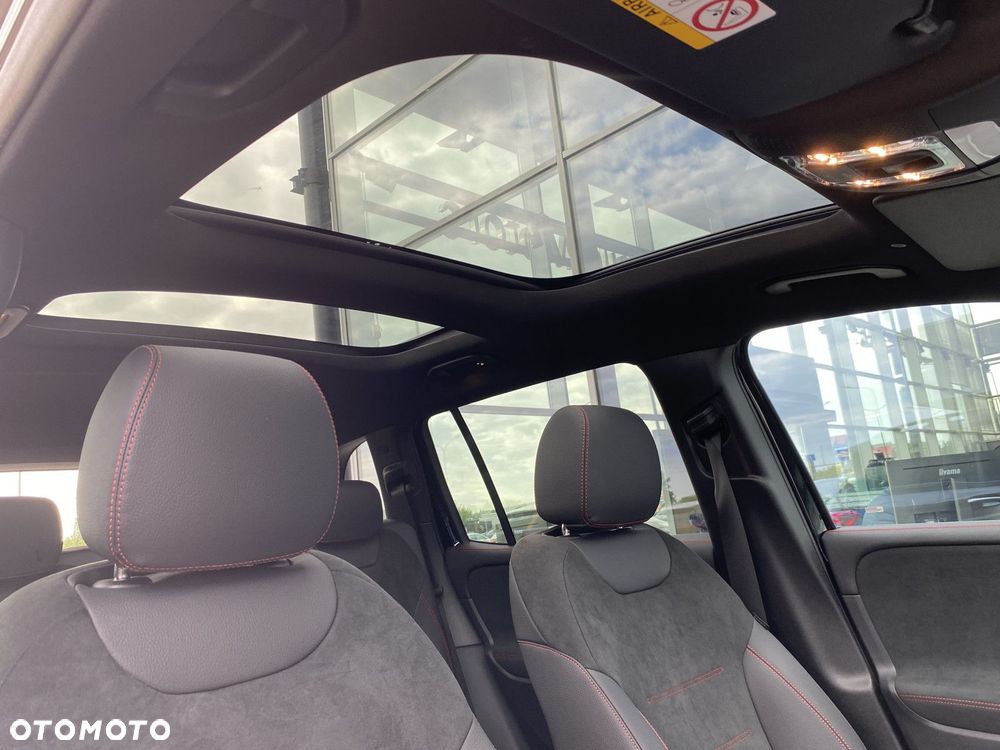 Mercedes-Benz GLB - 25