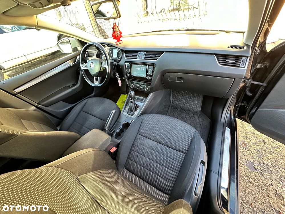 Skoda Octavia Scout 2.0 TDI 4x4 DSG - 7