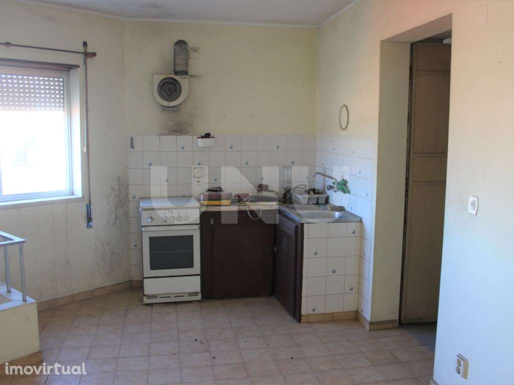 Moradia T1+2 - Grande imagem: 2/17