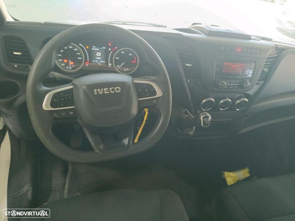 Iveco Daily 3.0 35C18H 3450 c/PLATAFORMA 3L c/IVA - 5