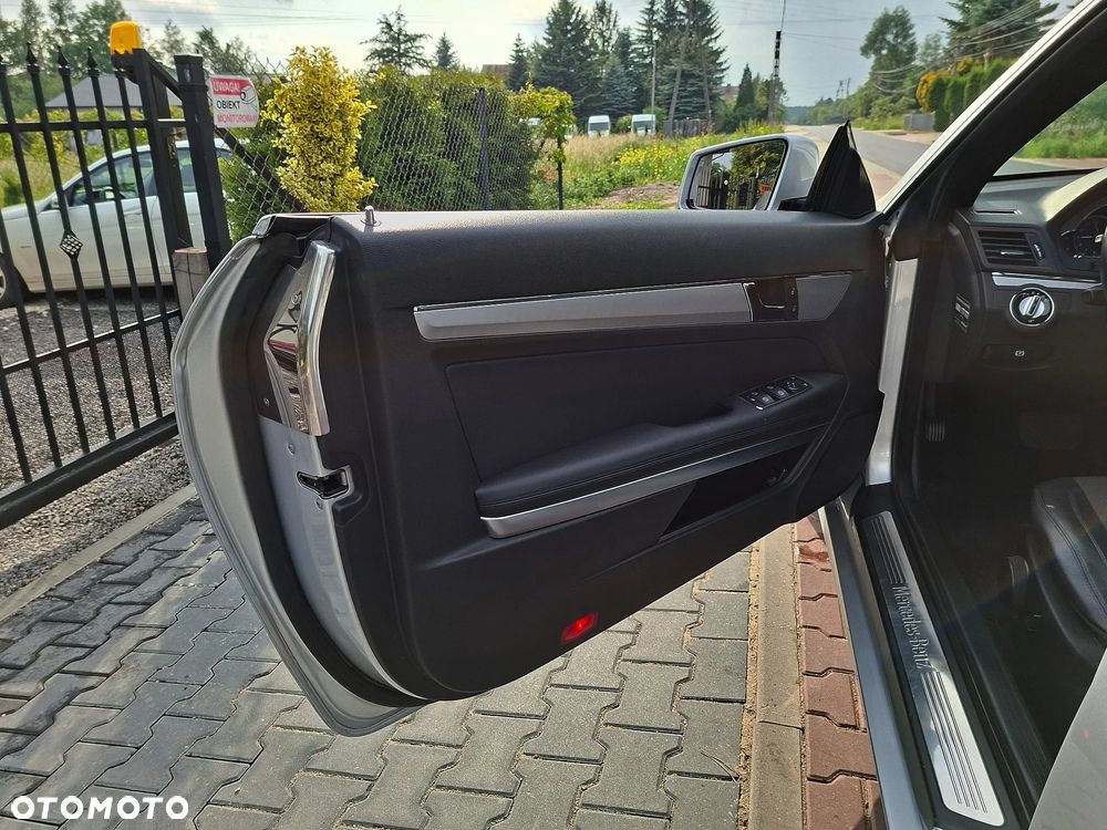 Mercedes-Benz Klasa E 200 CGI BlueEFFICIENCY Automatik Avantgarde - 33