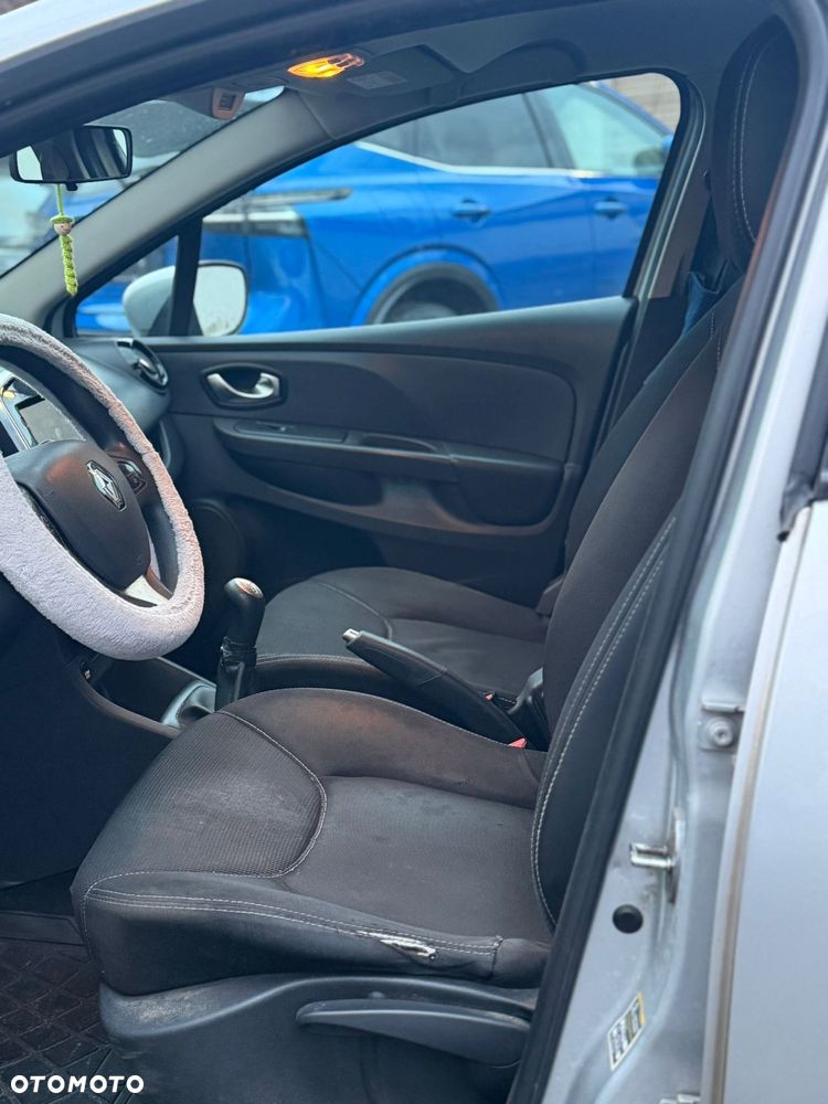 Renault Clio 1.2 16V 75 Experience - 16