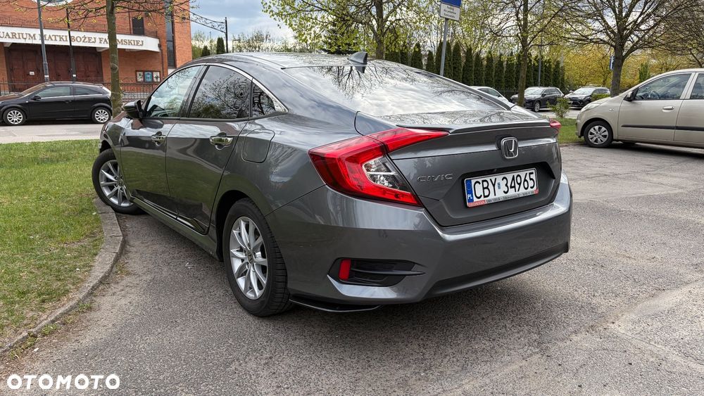 Honda Civic 1.5 T Executive - 3