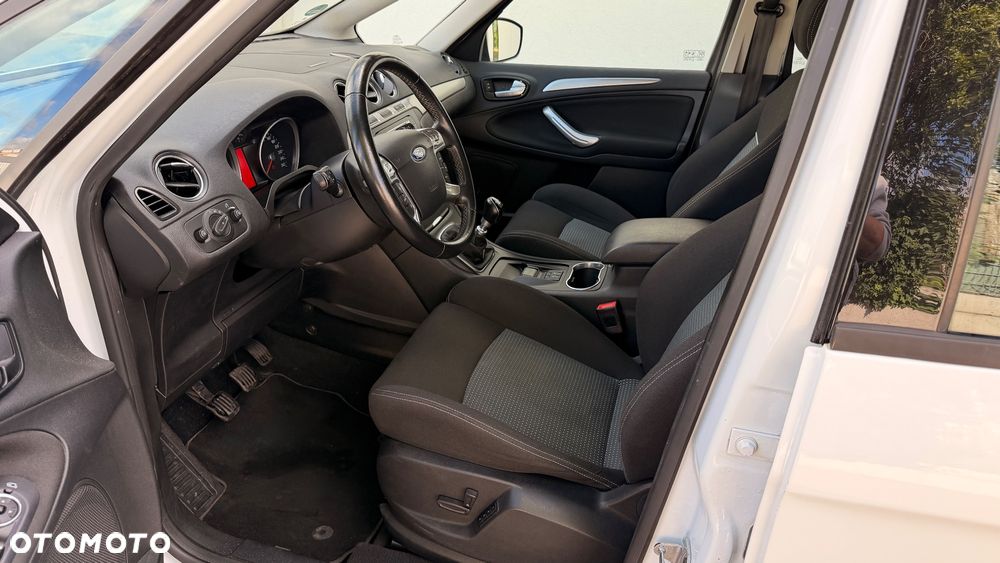 Ford S-Max 2.0 TDCi DPF Titanium - 15