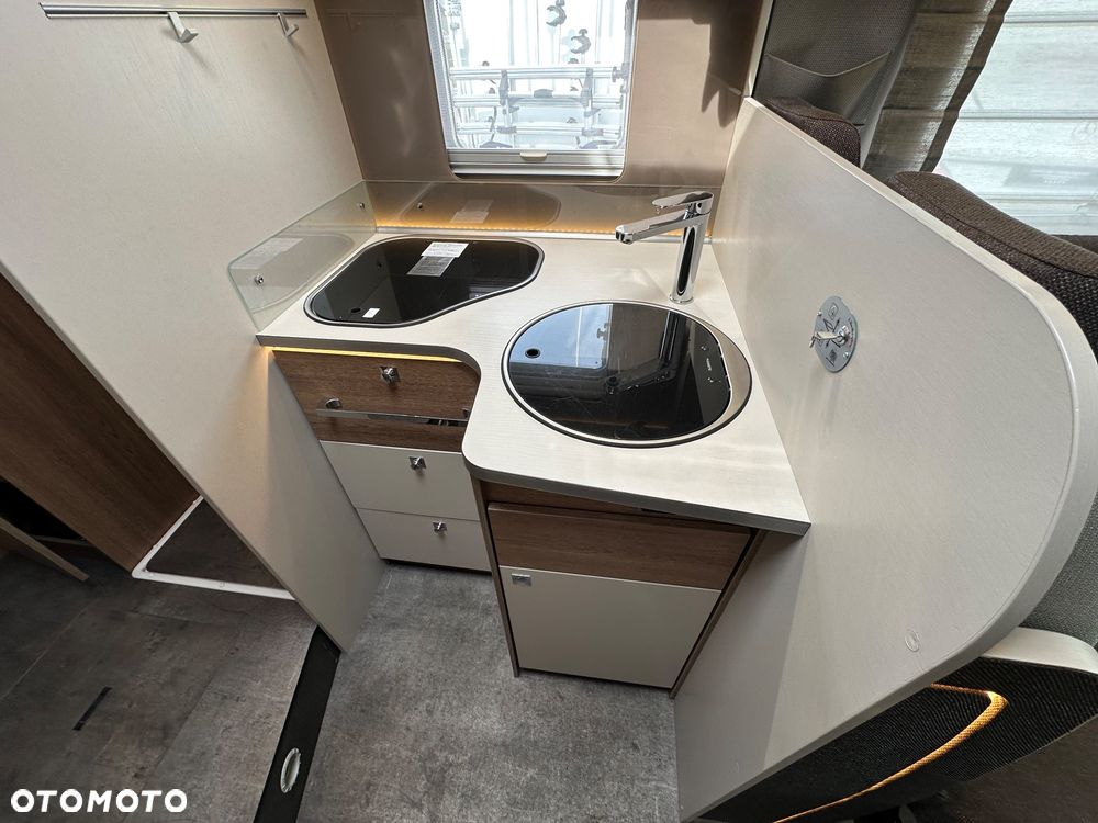 Dethleffs Trend 7057 EB 160 km - 12