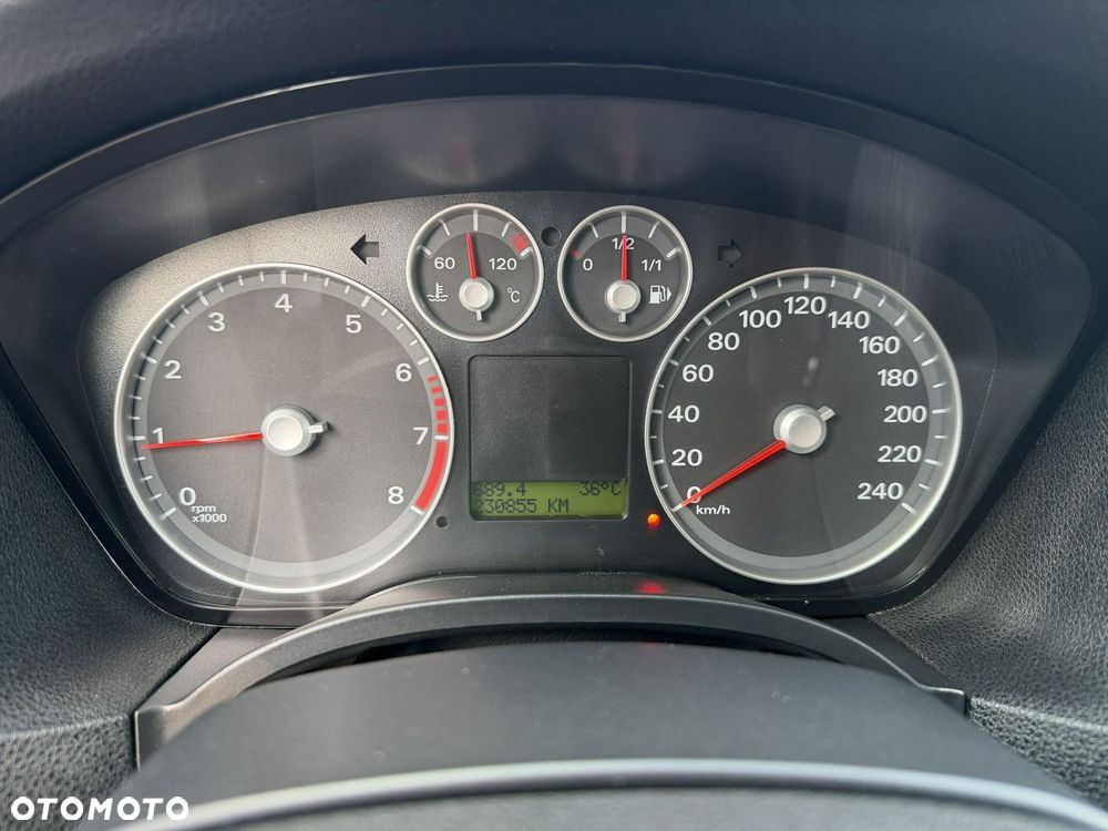 Ford Focus - 16