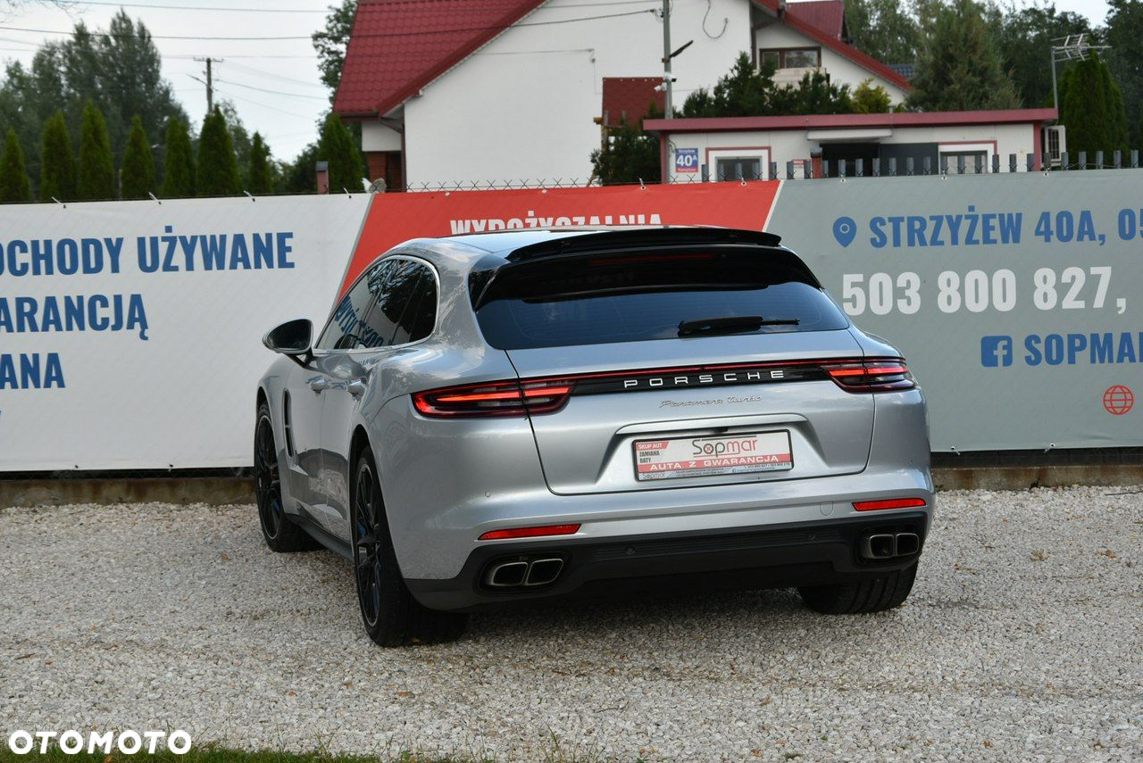 Porsche Panamera Turbo Sport Turismo - 21
