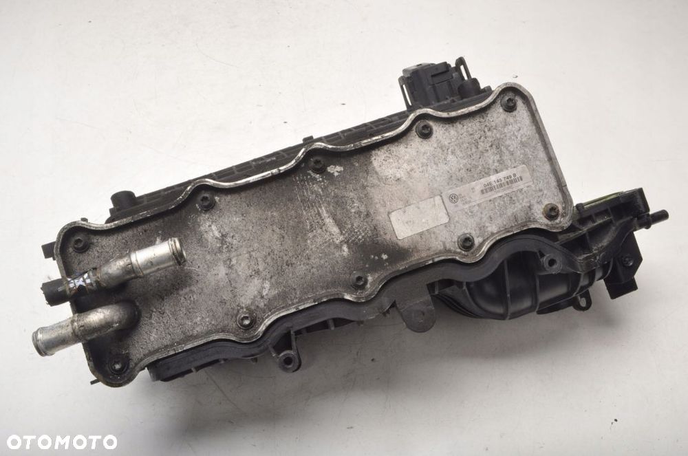 VW AUDI SEAT SKODA KOLEKTOR SSĄCY 04E145749B - 2