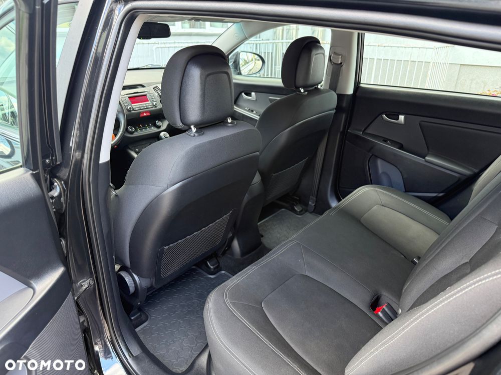 Kia Sportage 2.0 CRDI AWD Spirit - 9