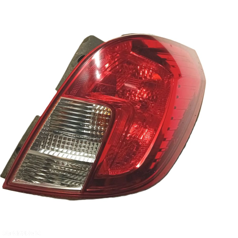Lanpa prawa tył Opel Antara - 1