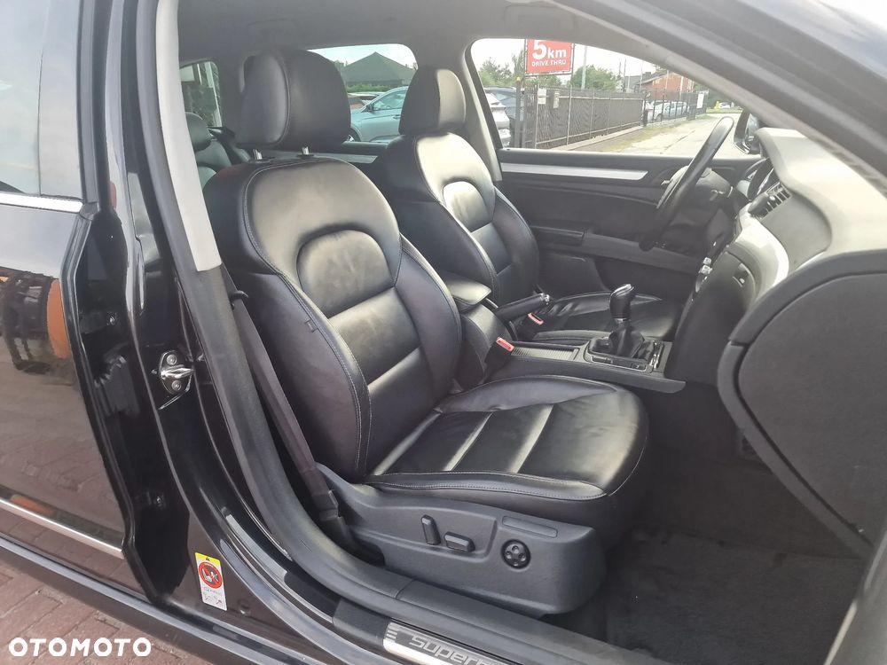 Skoda Superb 2.0 TDI Elegance - 15