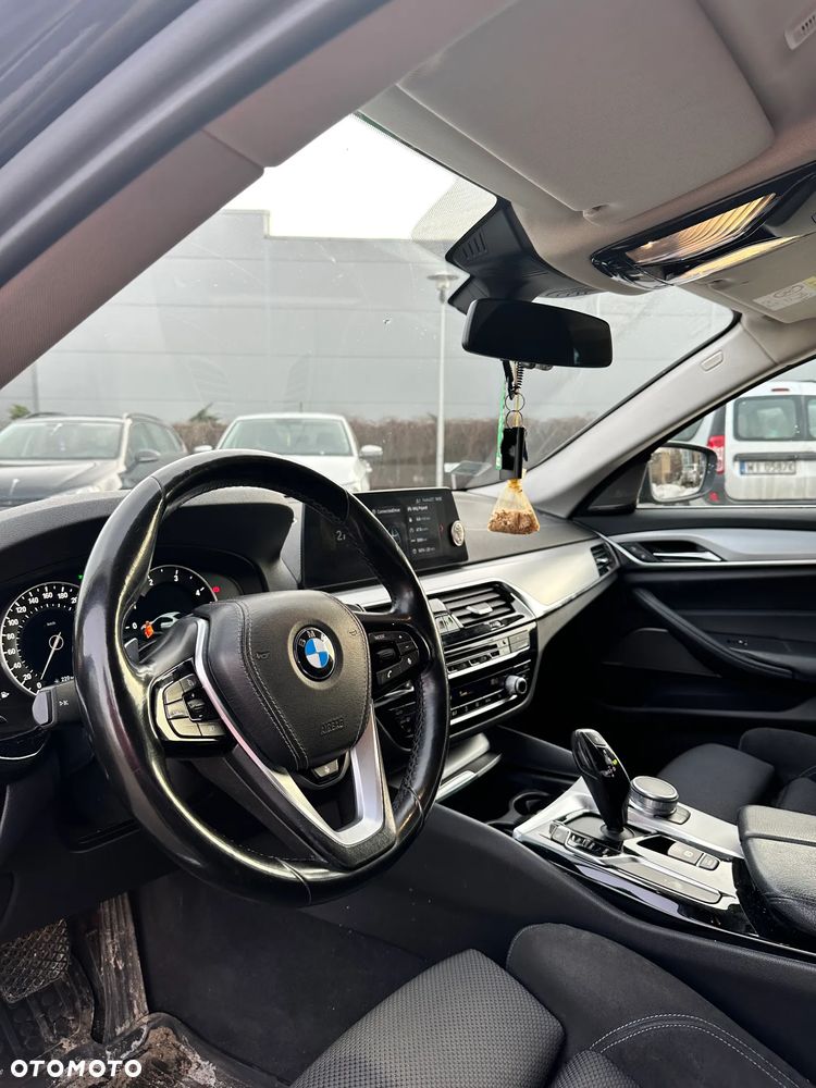 BMW Seria 5 520d - 13