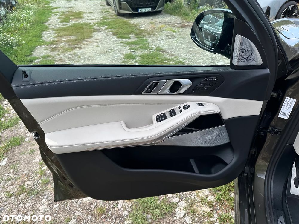 BMW X7 M60i xDrive mHEV sport - 11