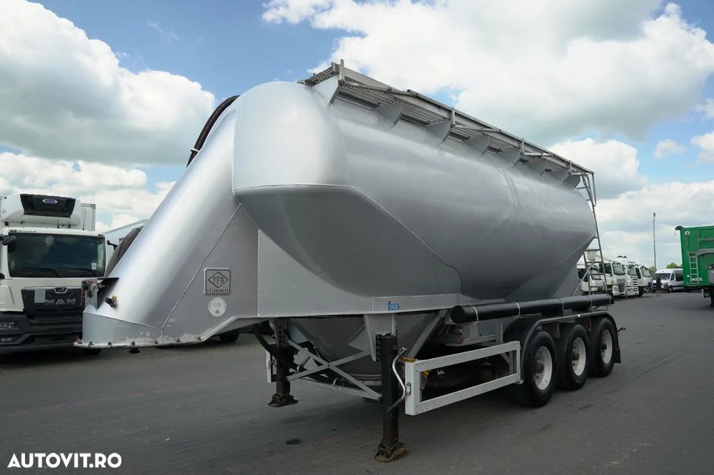 Feldbinder REMORCA CIMENT / 3 CAMERĂ / 36.000 L / SILOC / PENTRU MATERIALE VRAC / JANTE DIN ALIAJ - 1