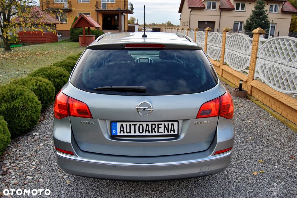 Opel Astra IV 1.4 T Cosmo S&S EU6 - 17