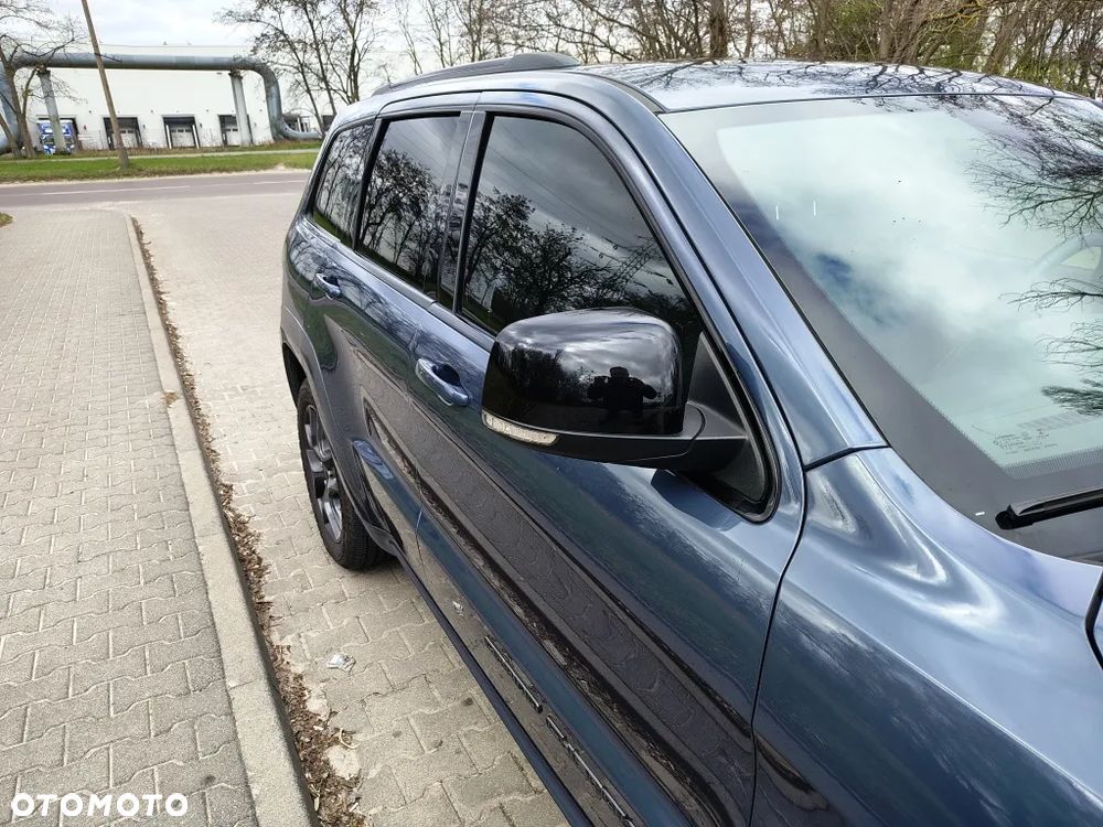 Jeep Grand Cherokee - 10