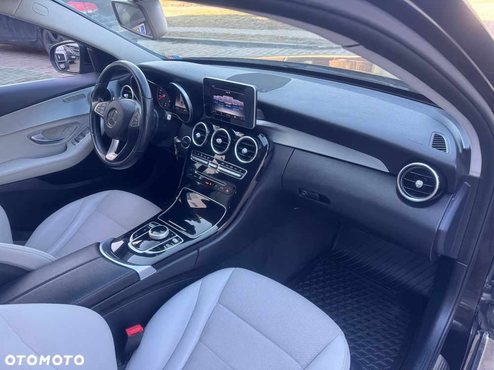 Mercedes-Benz Klasa C 180 9G-TRONIC - 14
