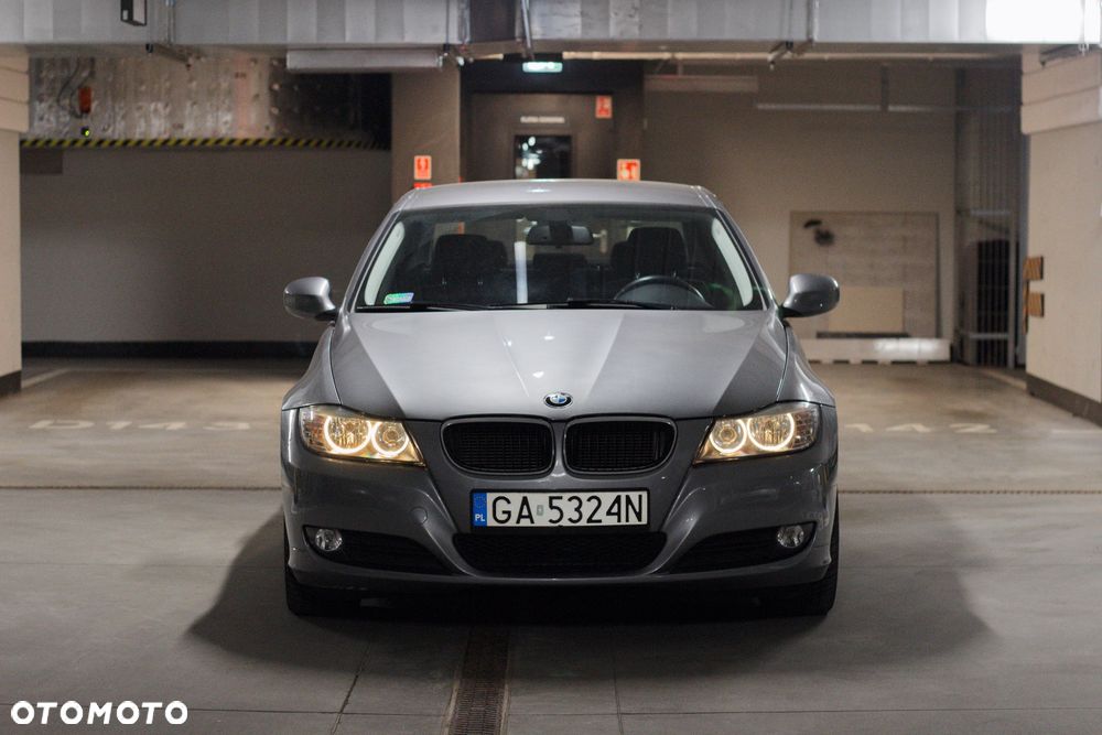 BMW Seria 3 318i Edition Lifestyle - 1