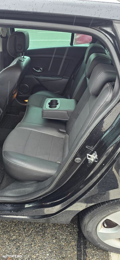 Renault Megane ENERGY dCi 110 Start & Stop Bose Edition - 5