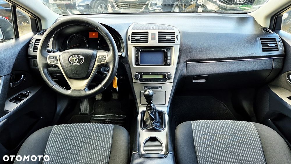 Toyota Avensis Touring Sports 1.8 Executive - 35