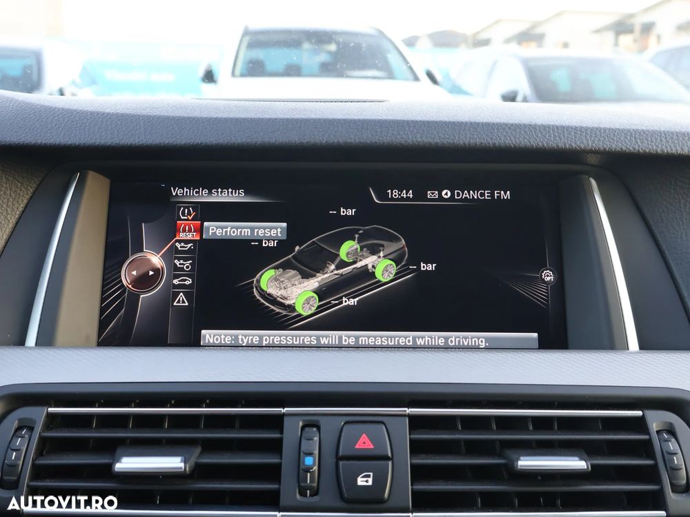 BMW Seria 5 520d Aut. M Sport Edition - 23