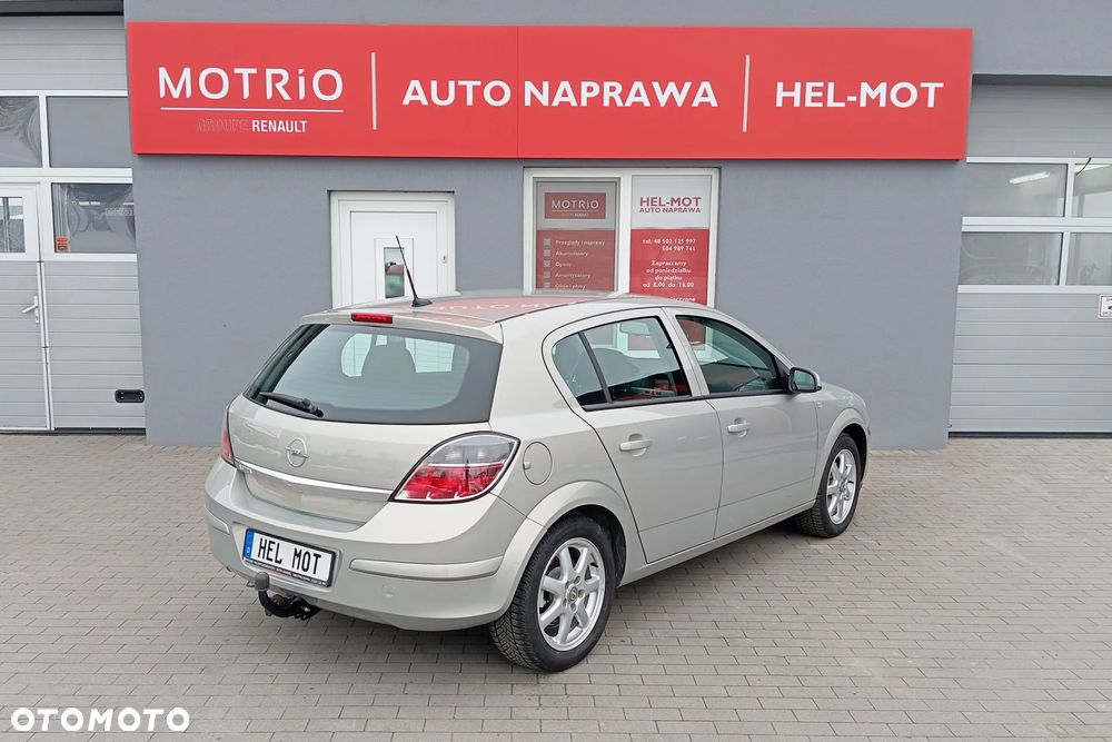 Opel Astra 1.6 - 9