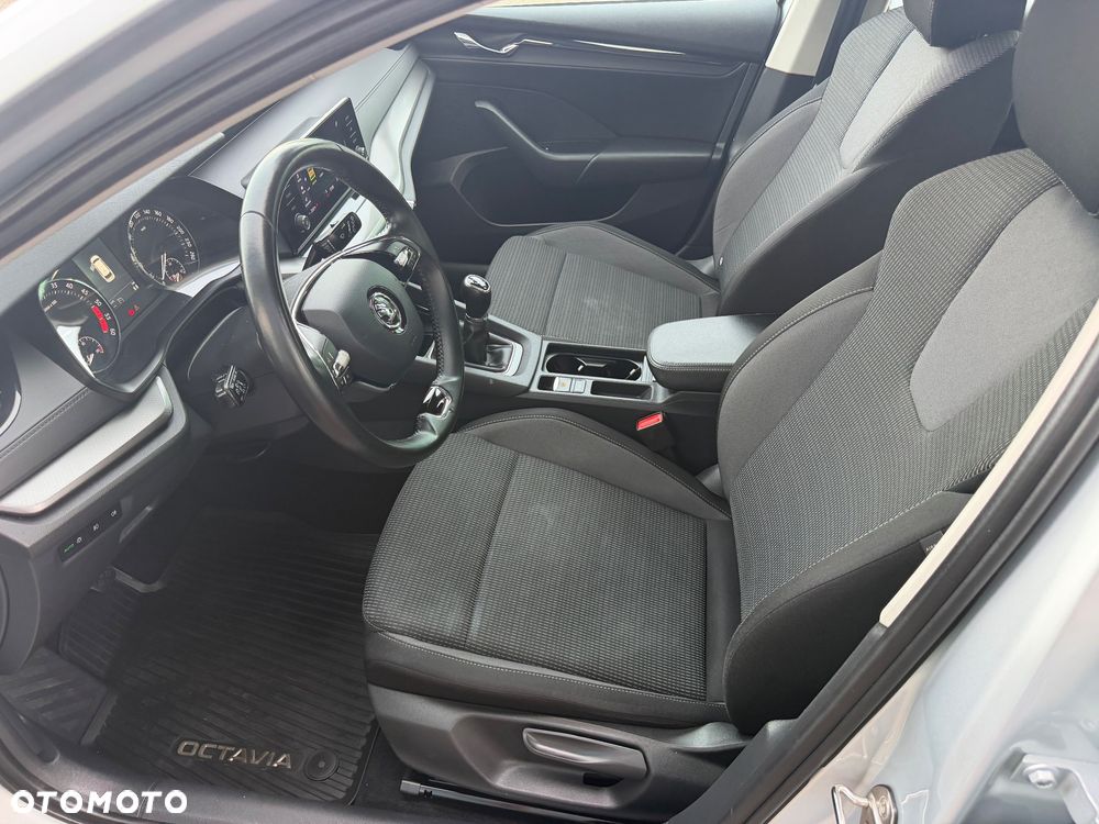 Skoda Octavia 2.0 TDI Ambition - 20