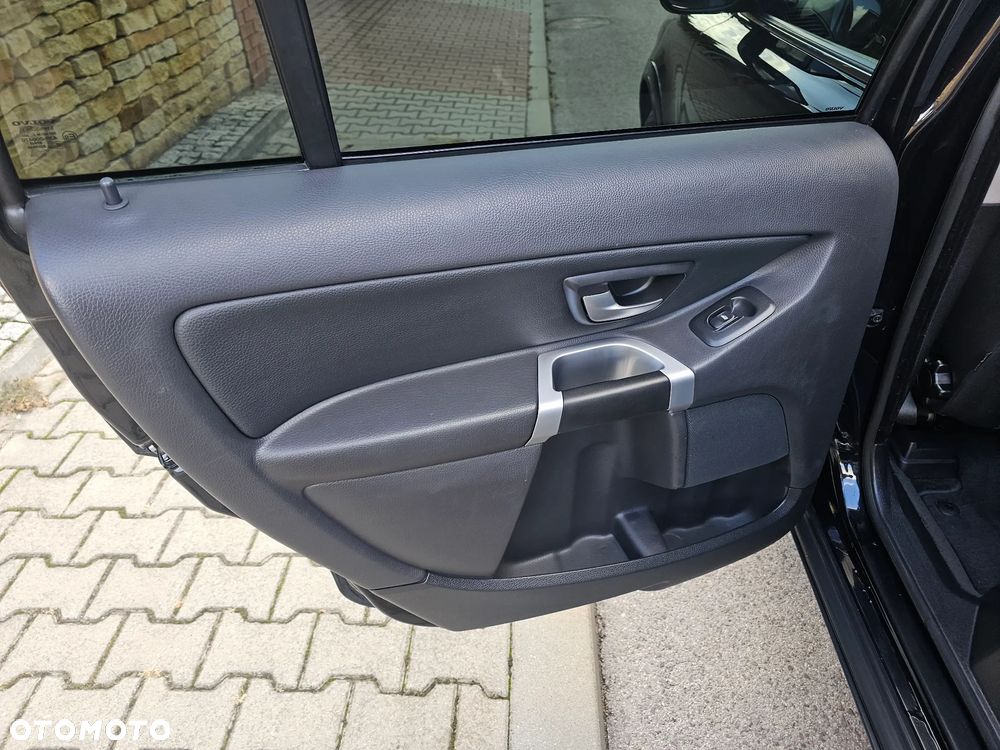 Volvo XC 90 D5 Momentum - 19