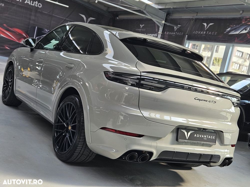 Porsche Cayenne Coupe GTS Tiptronic S - 9