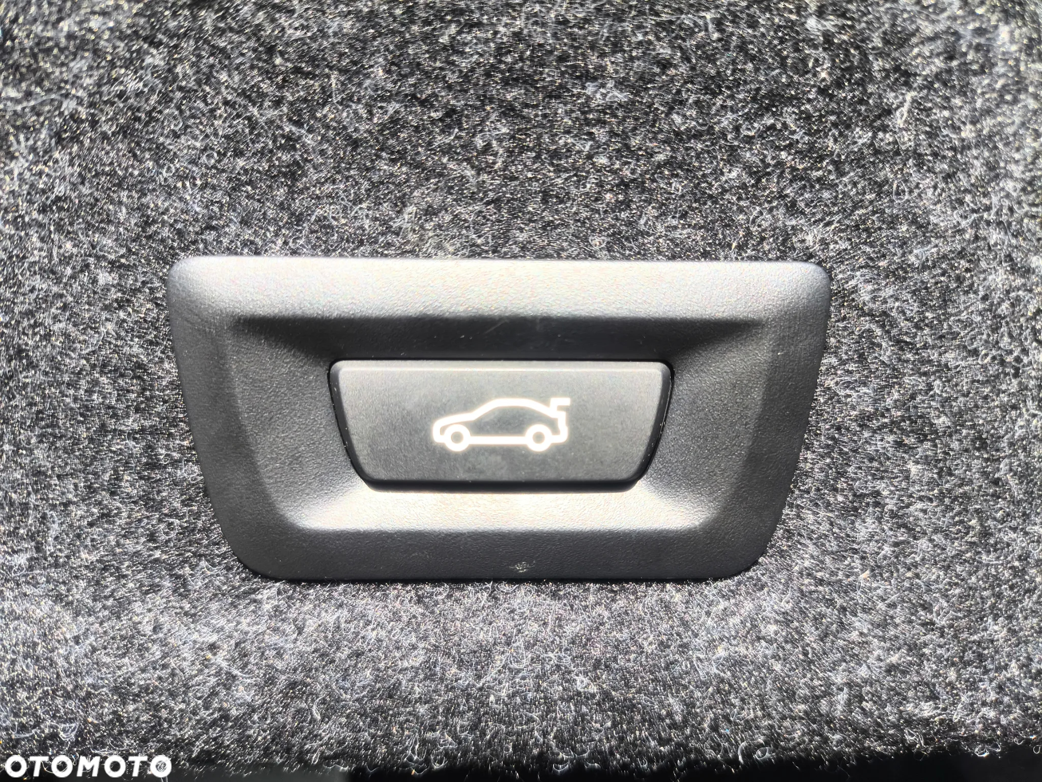 BMW Seria 3 330e - 27