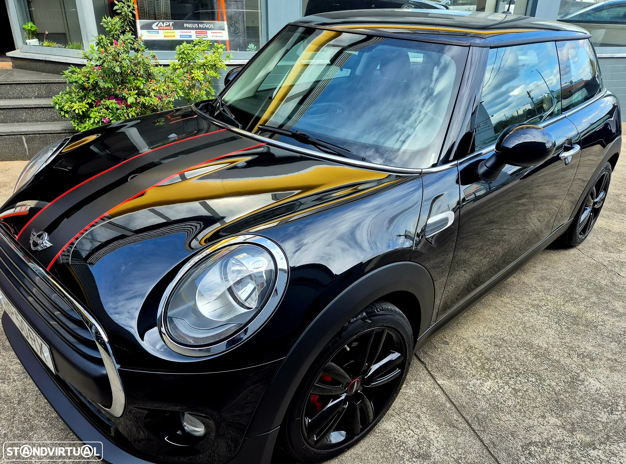 MINI 3 Portas One - 18