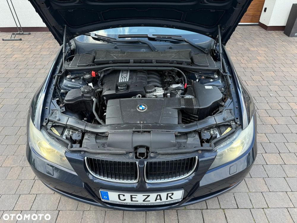 BMW Seria 3 318i Touring Edition Exclusive - 11