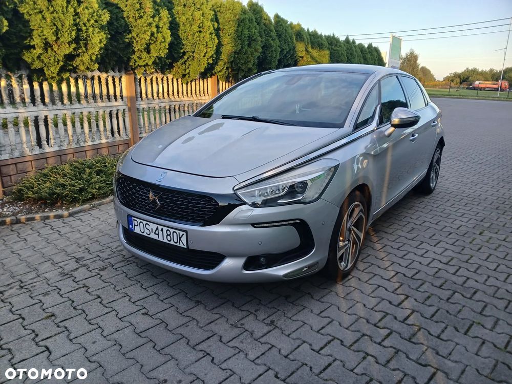 DS Automobiles DS 5