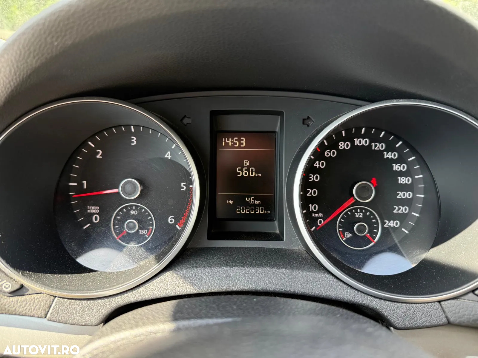 Volkswagen Golf 1.6 TDI DPF Trendline - 10