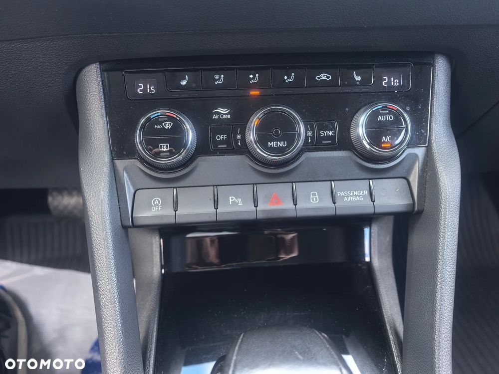 Skoda Karoq 1.5 TSI ACT Style DSG - 19