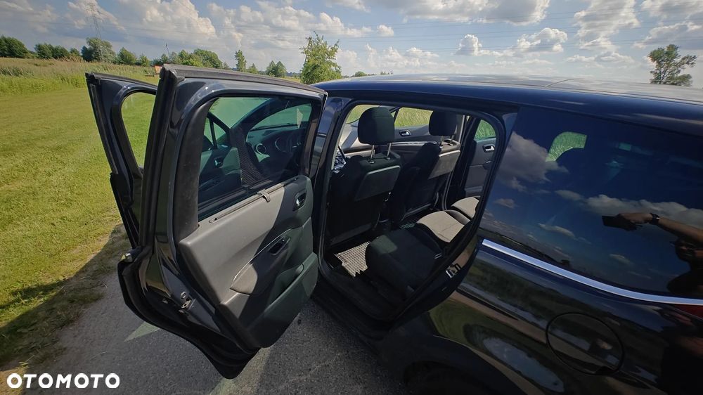 Peugeot 5008 HDI FAP 150 Premium - 18