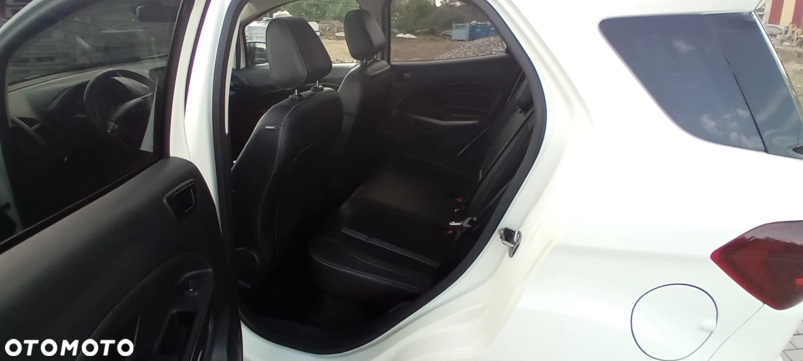 Ford EcoSport - 12