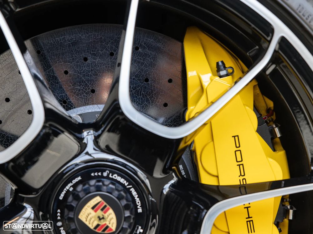 Porsche 911 (992) Turbo S PDK - 21
