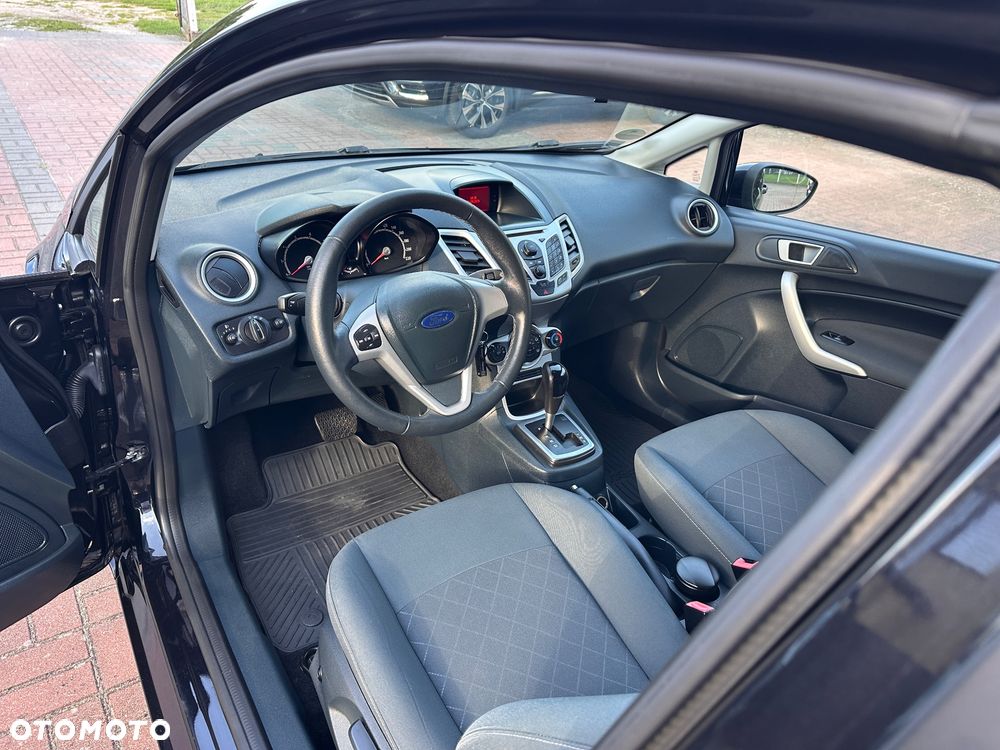 Ford Fiesta 1.4 Autom Titanium - 13