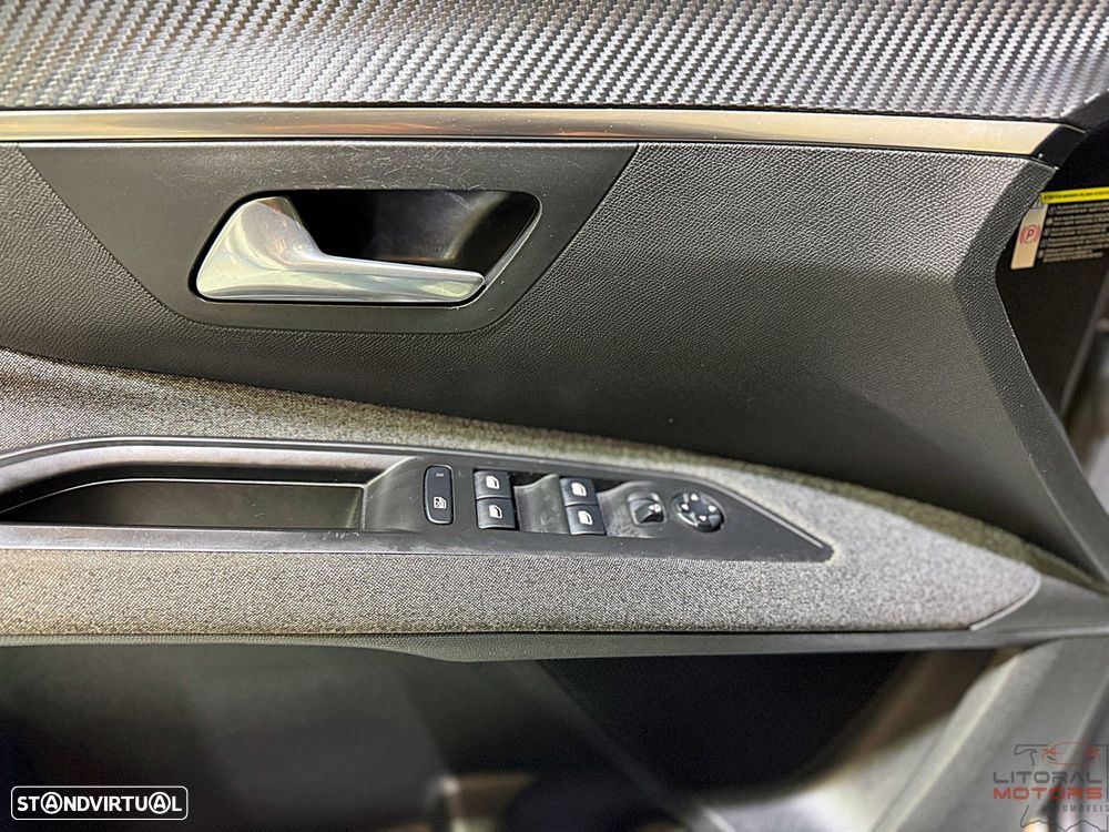 Peugeot 5008 1.6 BlueHDi Style - 17