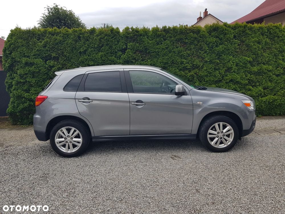 Mitsubishi ASX - 4