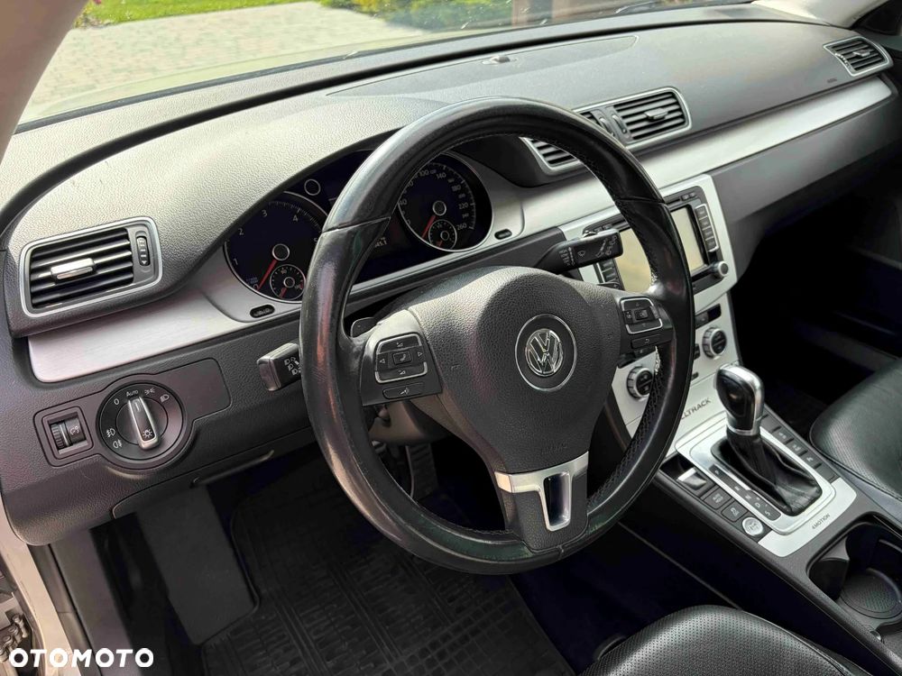 Volkswagen Passat Alltrack 2.0 TDI 4Mot DSG - 21