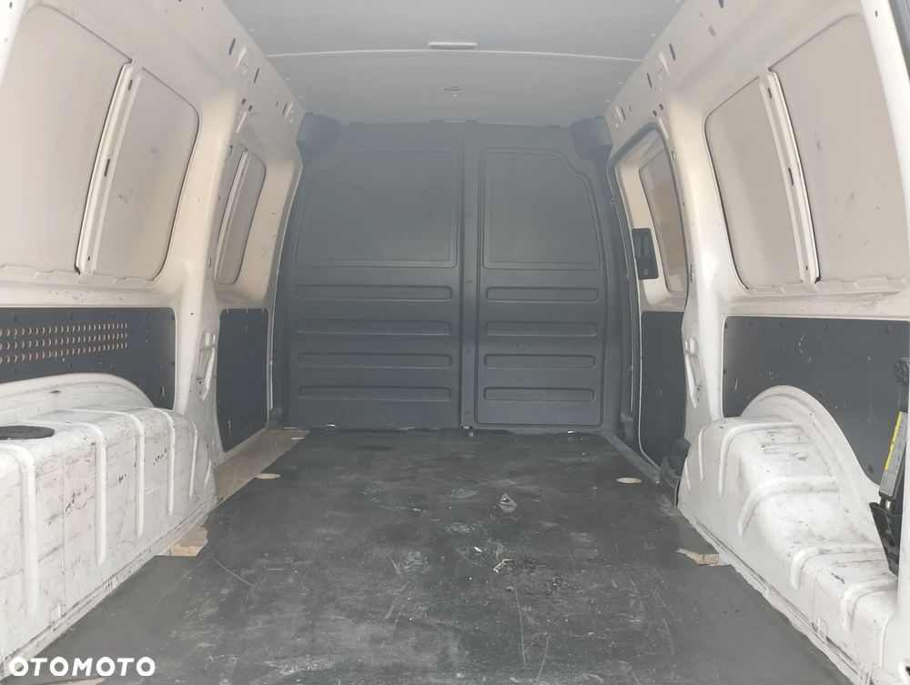 Volkswagen Caddy - 9
