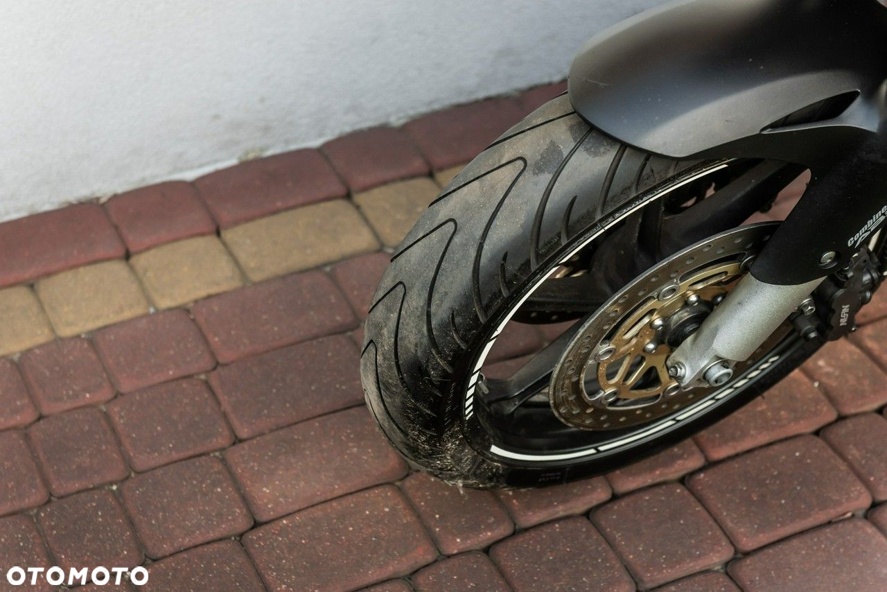 Honda VFR - 7